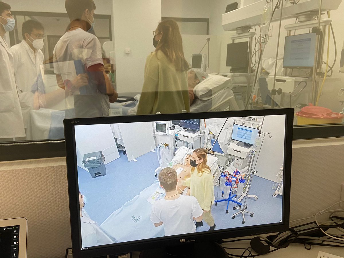 Simse (@simsesonespases) on Twitter photo Pràctiques sobre casos clínics d'UCI al Centre de #Simulació #Simse de l'assignatura Pacient Crític del curs de cinquè de #Medicina de la <a href="/UIBuniversitat/">Universitat de les Illes Balears - UIB</a> #facultatdemedicina #innovació #simulació #tecnologia <a href="/UCI_HUSE/">UCI Son Espases</a> Pràctiques sobre casos clínics d'UCI al Centre de #Simulació #Simse de l'assignatura Pacient Crític del curs de cinquè de #Medicina de la <a href="/UIBuniversitat/">Universitat de les Illes Balears - UIB</a> #facultatdemedicina #innovació #simulació #tecnologia <a href="/UCI_HUSE/">UCI Son Espases</a>