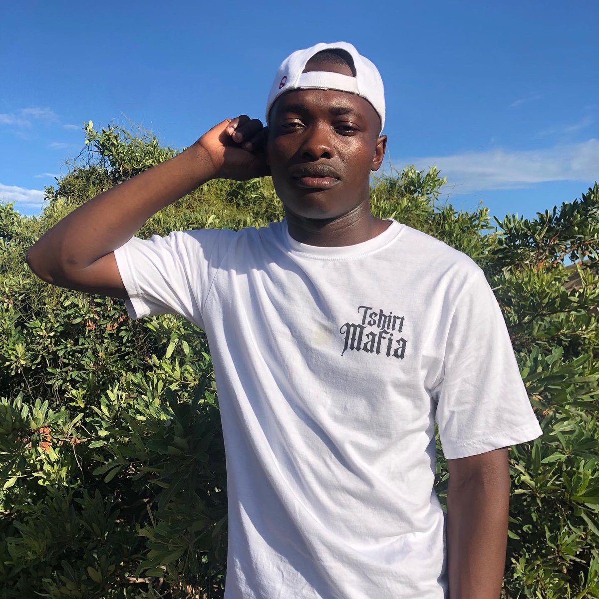 sbsjonnah___'s tweet photo. Have a Product New Month Y’all. 🇲🇼 #TshirtMafia #MOBT’S #EST17 #KNQR #ParentalAdvisoryExplicitContent #DobaDoba #RedQ. 🚫 https://t.co/aZI1i8Gnyy