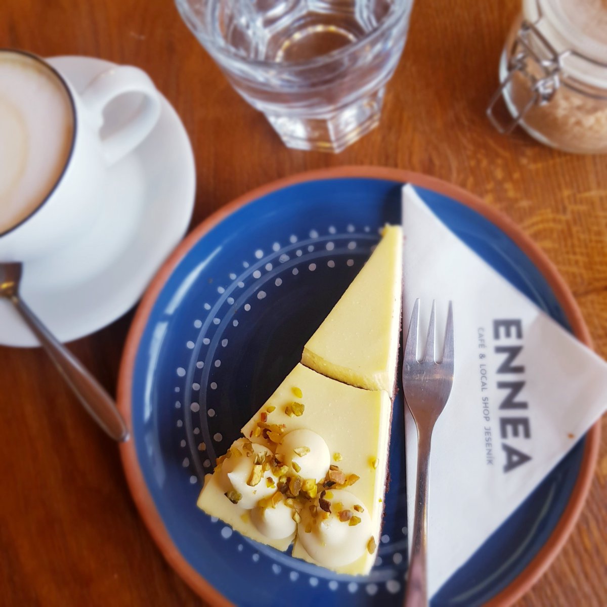 JirikovskaP's tweet photo. Já v lednu: Tu pracovní cestu do Jeseníku nechám až na jaro, třeba na začátek dubna...
Tak jistě 🙋♀️❄☃️
#Ennea #jesenik #jesenikymountains https://t.co/i2JuxHEtE4