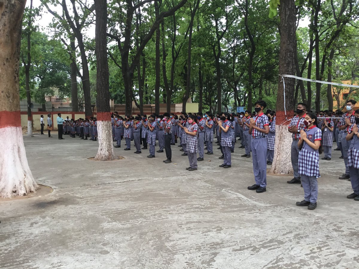 KVDurgapurCMERI's tweet photo. #Welcome_back_to_School_1stApril_2022
@EduMinOfIndia 
@KVS_HQ 
@ROKolkata 
@binodbehera25 
@PKCHANDRAN12 
@PCMOHAPATRA6 
@PKTailor15 
@hl_chaudhary https://t.co/lbGQYozG4T