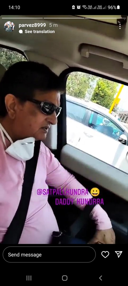 SanikaHu's tweet photo. Papa Kundrra vibing on #Kamale 🤩🤩🤗 acchi baat hai Hona bhi chahiye🤭🤭 I am not saying anything 🤭🤭
Plzz ab Jake yeh mat bolna RDH kyun nhi lagaya😂
#TejRan https://t.co/drAT6RL8et