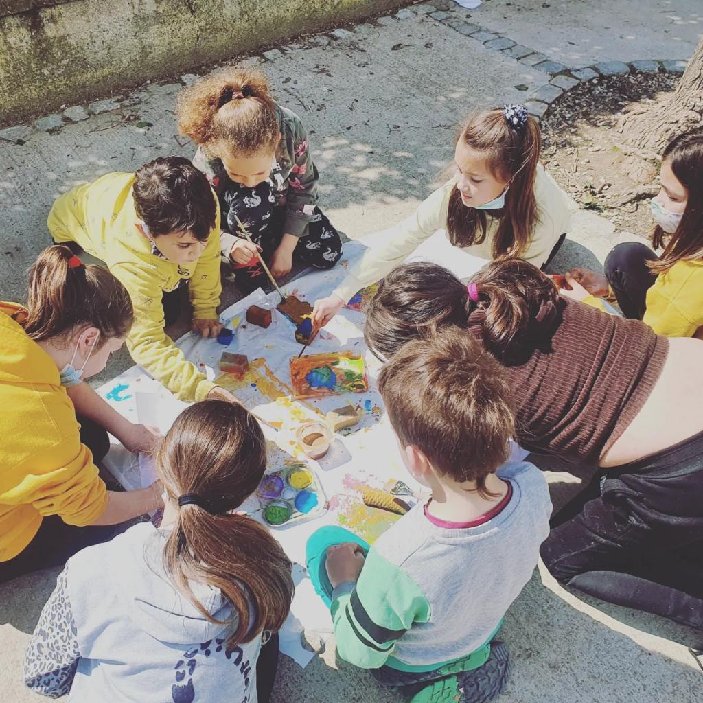SegimonComas's tweet photo. 🎨Treballs artístics al temps del migdia per donar la rebuda a la Primavera
@7itria
@AjStQuirzeB
@CCOsona
#espaimenjador
#escolasegimoncomas
#7itria https://t.co/ovO3P9GfIM