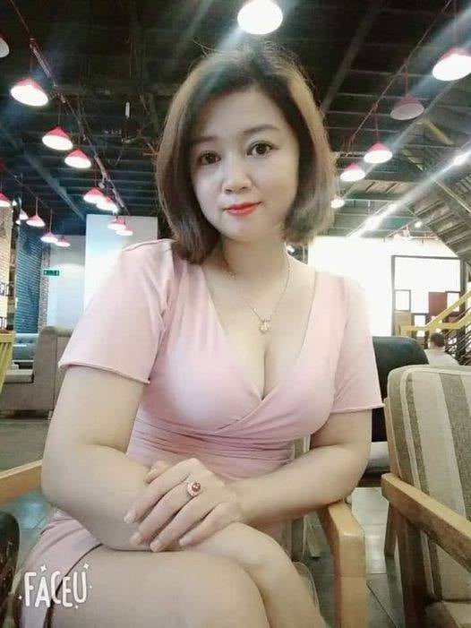 leuleudao's tweet photo. Chị Hoà ở Bình Dương 32 tuổi chồng yếu cần tìm em trai thoả mãn nhu cầu chỉ cần to và lâu là được
Em trai nào muốn lái follow và inbox chị nhé https://t.co/bwwXHUrNTY