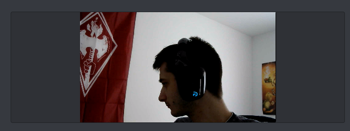 Aeris64's tweet photo. Faire des entretiens à distance dans un studio étudiant c'est faire de la pub de qualité également @RoiLennon https://t.co/EGlj7L4Mu1