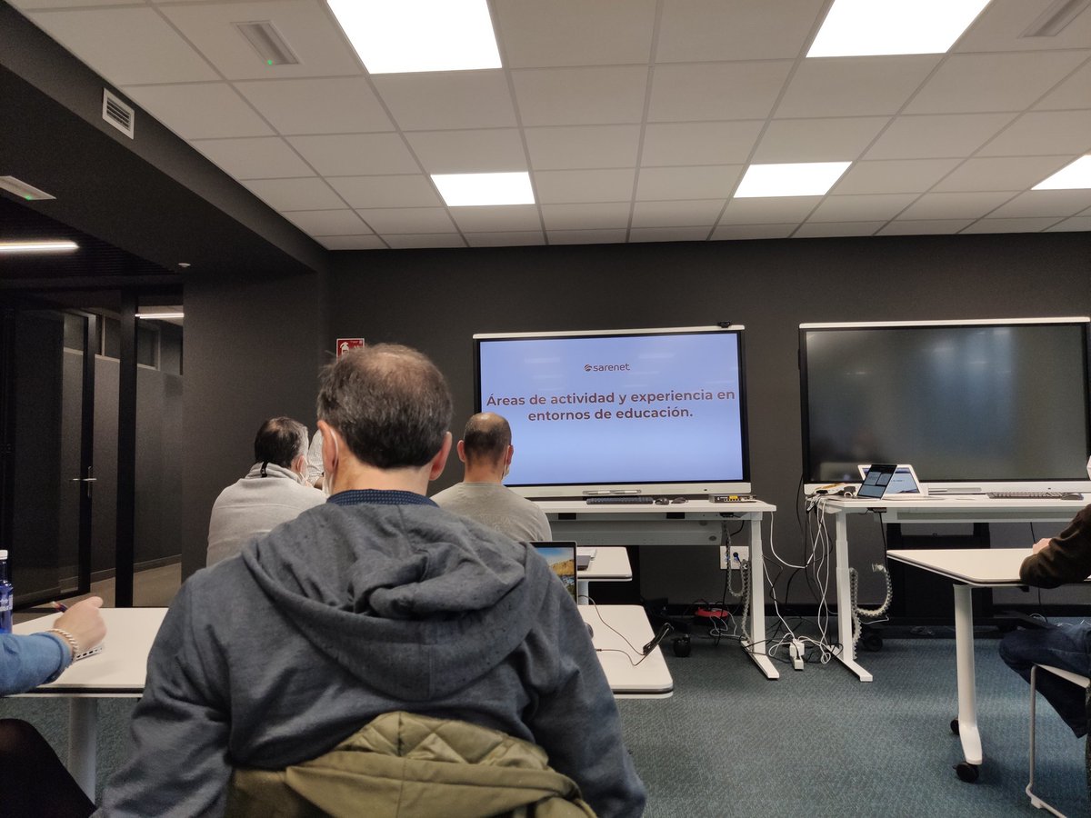 Atzo <a href="/tknika/">Tknika</a> -n Sareen monitorizazio eta segurtasuna lantzen <a href="/Sarenet/">Sarenet</a> eskutik. <a href="/observium/">Observium Network Monitoring 📈</a> tresna ezagutu genuen. Baliabide interesgarria. #eraldaketadigitala <a href="/fpbidasoa/">CIFP BIDASOA LHII</a>