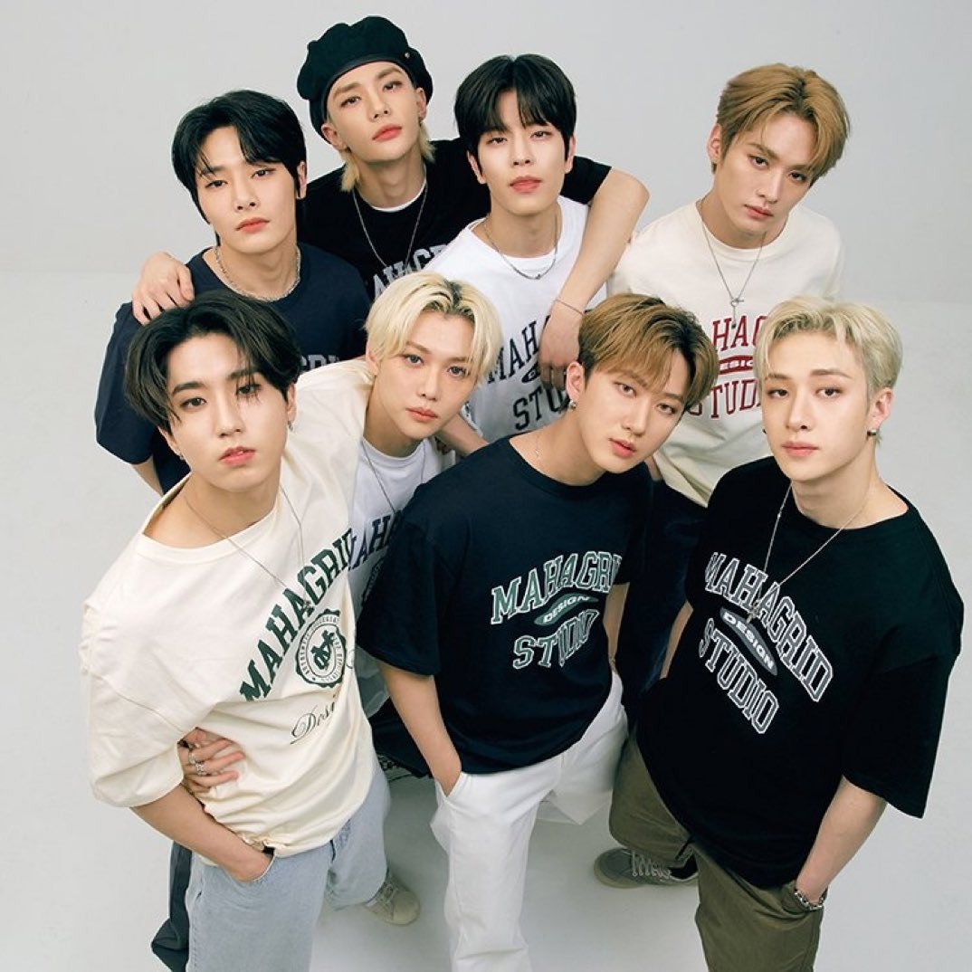 iambangchannie's tweet photo. ILS SONT BEAUCOUP TROP FRAIS LÀ OMG https://t.co/HupChDXDNt