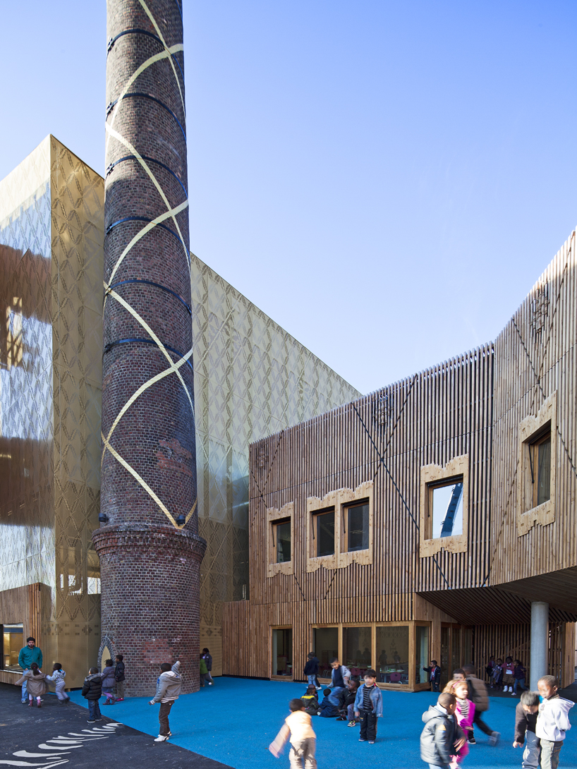 CguideArch's tweet photo. #StructuralWood
#5 | TINO - Intermunicipal School Complex by AAVP
➕ https://t.co/zNFENShGaE
📷 AAVP
This educational building was built on a former industrial site in Seine-Saint-Denis. Its wooden structure and finishes are intended to reinvent the legacy of this space. https://t.co/xfTON3grh9