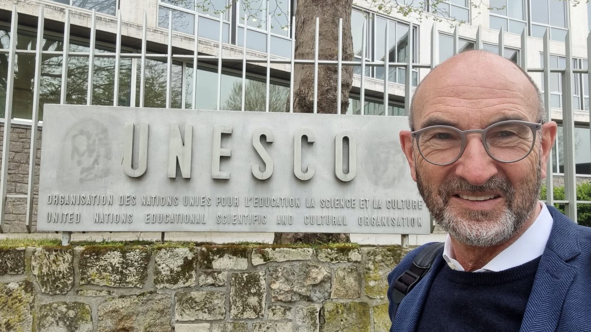 Prof Uwe Pühse, our #UNESCO #Chair #Team on #PhysicalActivity and #Health in Educational setting's #PrincipalInvestigator, met colleagues from the UNESCO #headquarters in #Paris to discuss our joint 🇨🇭🇿🇦 chair activities.

More👉kazibantu.org/media-center/