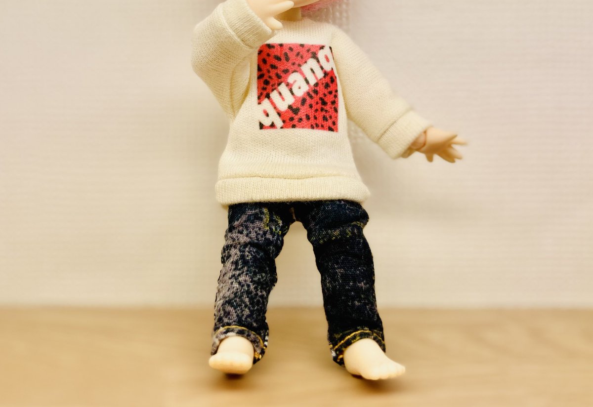 thousandoll's tweet photo. 報告が遅くなりましたが…
最近ご縁のあった素敵なお洋服、やっと着せられました！
ありがとうございます🙏💦

スウェット👕:
ちゃのん様(@muimuimakemyday)

プリントパンツ👖:
PRANK様(@PRA13507723)

ネックレス🗝:
やこ様(@yakorako1995) https://t.co/HOzBIXEN66