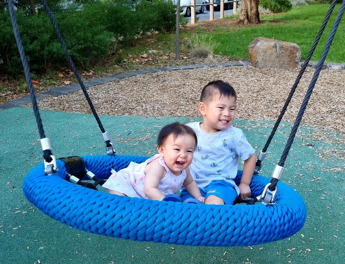 wallacexwong's tweet photo. Looking after little humans brings a certain perspective to #ChemLifeBalance @ChemPlusChem https://t.co/MrsIlSQkvp