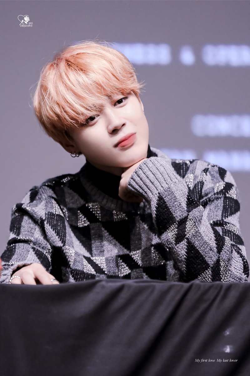 160102 Myeongdong Fansign

#JIMIN #지민 #ジミン 
#ParkJimin 
#방탄소년단지민 
<a href="/BTS_twt/">방탄소년단</a>
#AprilFoolsDay