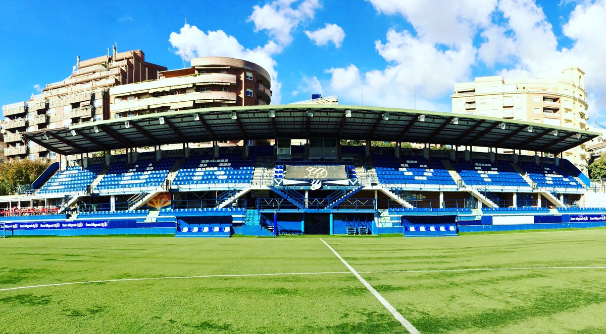 El domingo a partir de las 12h visitamos el Nou Sardenya para comentar, junto al crack <a href="/JosepVidalS/">Pep Vidal</a> , un interesante y decisivo <a href="/CEEuropa/">Club Esportiu Europa</a> vs <a href="/cdnumancia/">CD Numancia</a> en el <a href="/MarcadorCat/">Marcador Catalunya</a> de @radiomarcabarcelona . ¡Nos escuchamos!