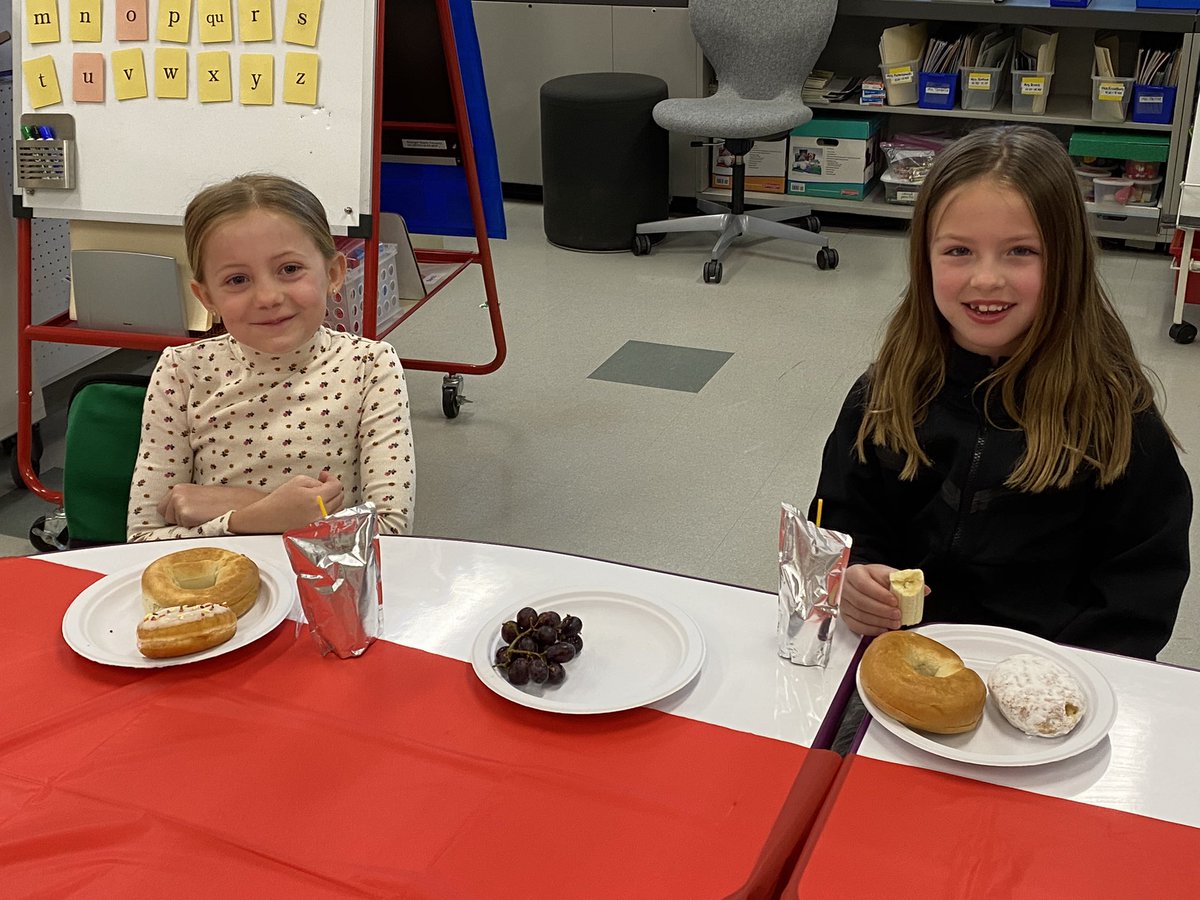 Breakfast, Beverages and Books! So much fun to enjoy breakfast and books with the Spirit of 67 Auction winners! #cherokeeinspires #findingjoy67 <a href="/Spiritof67LF/">Spirit of 67</a> <a href="/franksenreads67/">Traci Franksen</a>