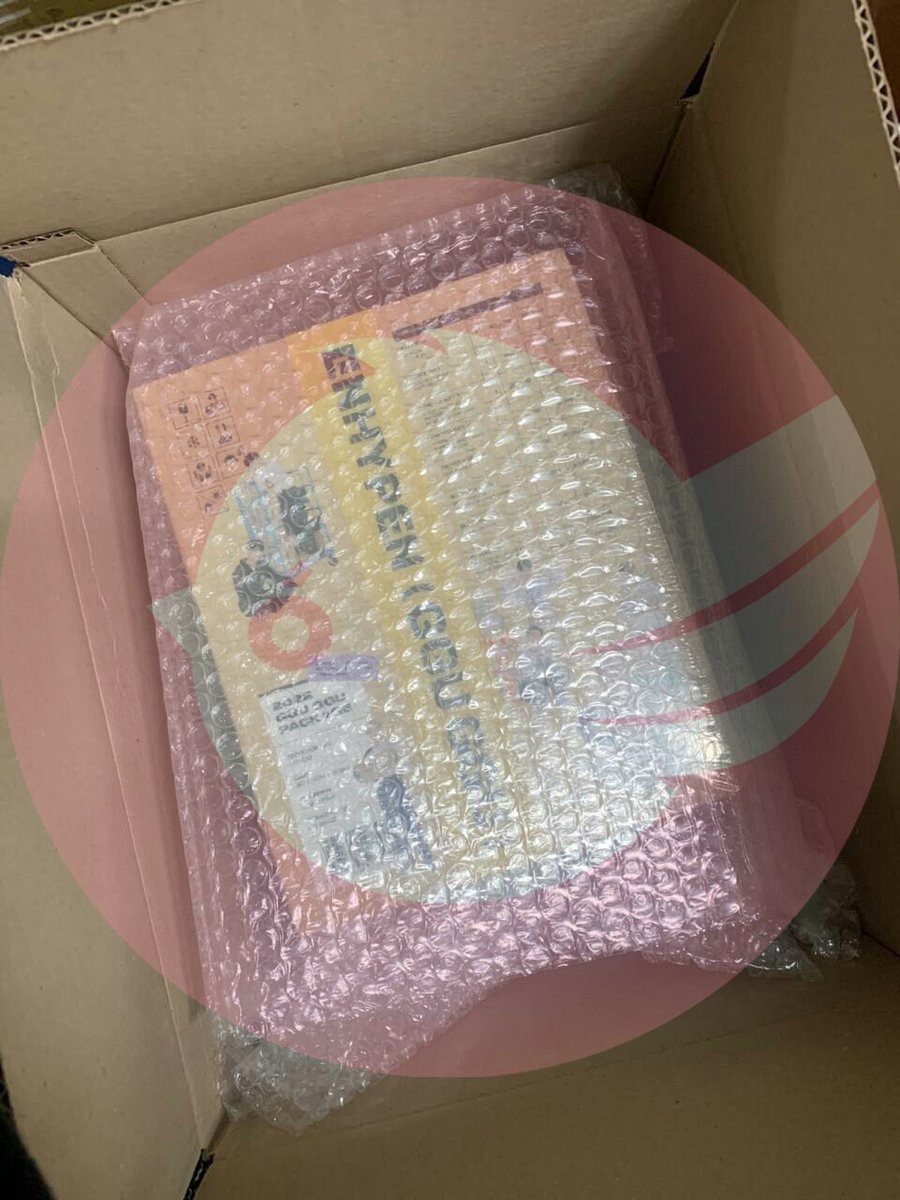 chickloph's tweet photo. #ChicklóUpdates

Hello, our dear chicks! jgh from a long tiring day of organizing an event yet productive, TyL🥺 Anyway, last Wednesday, our first pre-order batch of enhypen GGU GGU arrived in our KR add and now ready for pick up (Box 03-01), yay! https://t.co/CMbxl05L5V