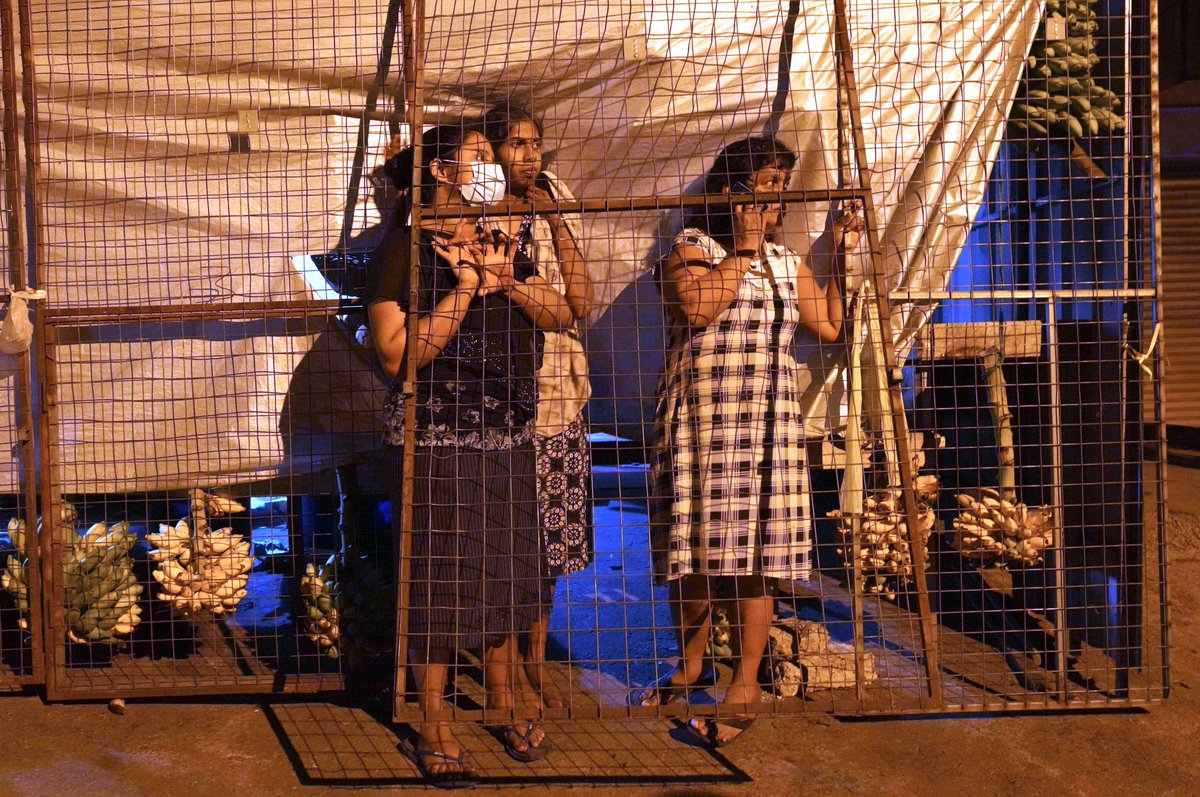 ajplus's tweet photo. Sri Lankan police arrested 50+ people for protesting power cuts and its worst ever economic crisis.

Sri Lanka is facing daily 13-hour power cuts as the government cannot pay for fuel imports, and hospitals are stopping surgeries:

"People are dying waiting in queues for petrol." https://t.co/6JIe0b5WML