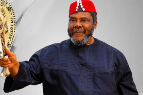 SaharaReporters's tweet photo. Tinubu Too Weak, He Should Leave Presidential Ambition For Younger, Healthier Nigerians – Nollywood Veteran, Pete Edochie | Sahara Reporters https://t.co/RKlHLoGNhZ https://t.co/waal0WTtBP