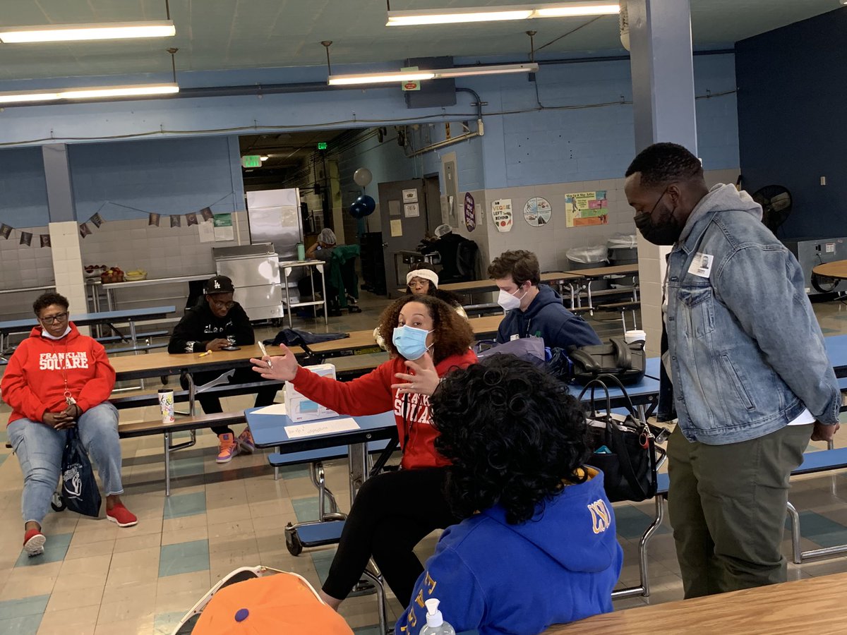 FSEMS95Bmore's tweet photo. Staff from @thcbaltimore came to share with our parents about health resources for our children as well adults! Such a great way to start the start the month of April! #WellnessMatters #SchoolsandCommunity https://t.co/OTZNWB4hUz