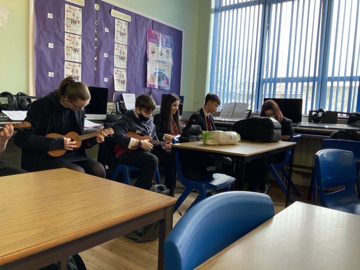 bhsmus's tweet image. @BallyclareHigh Year 10 pupils loved playing their first song on ukulele today. Such a great buzz and sense of ensemble in the room #ukecandoit #iampartofballyclarehigh