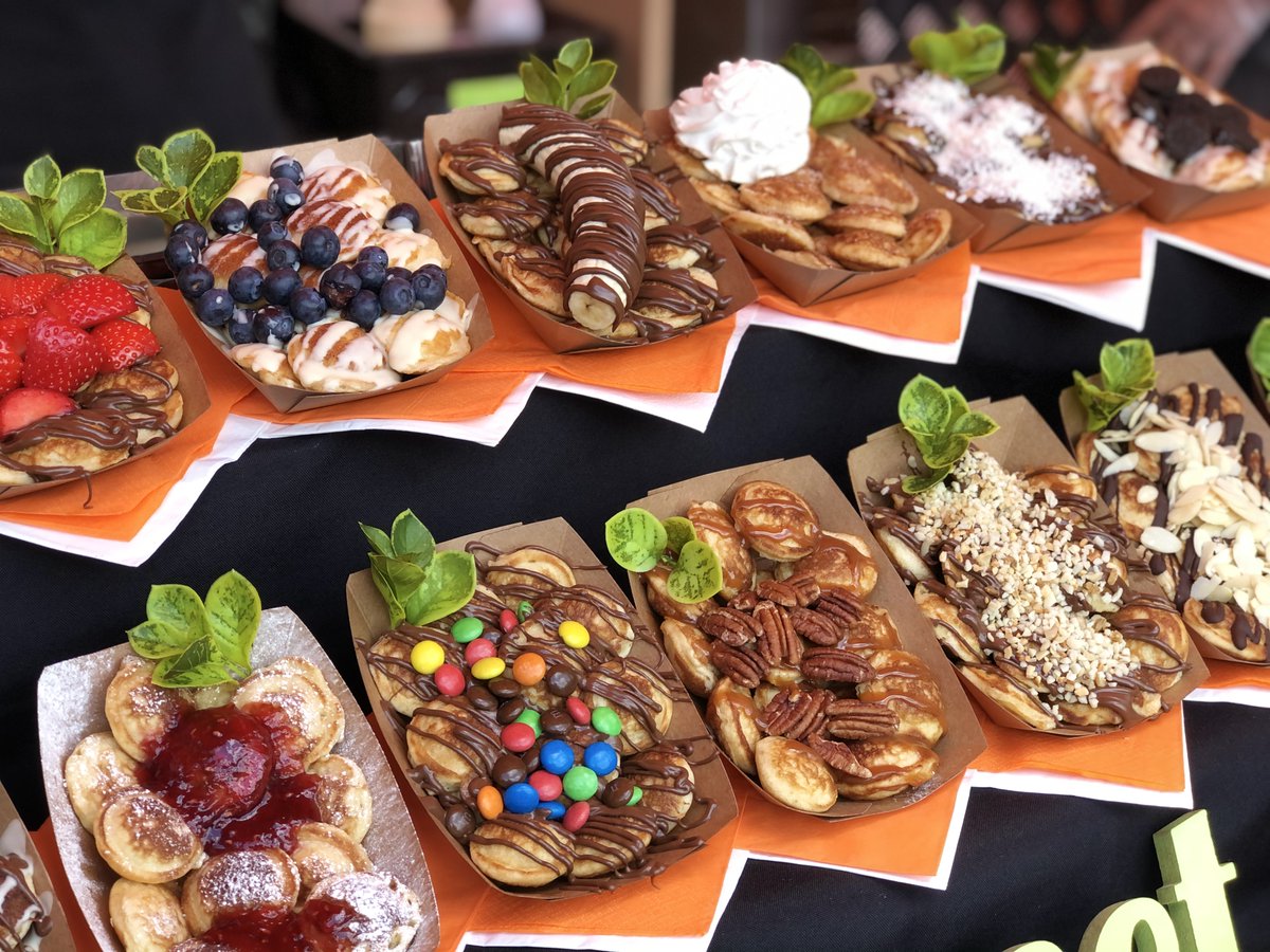 partridgesfoods's tweet photo. Our Fine Food Market returns tomorrow from 10am-4pm. We do hope you will join us and our lovely traders in @DOYSQ for a wonderful start to the weekend. https://t.co/AYAPogq0U3 https://t.co/MVqRHygj0e