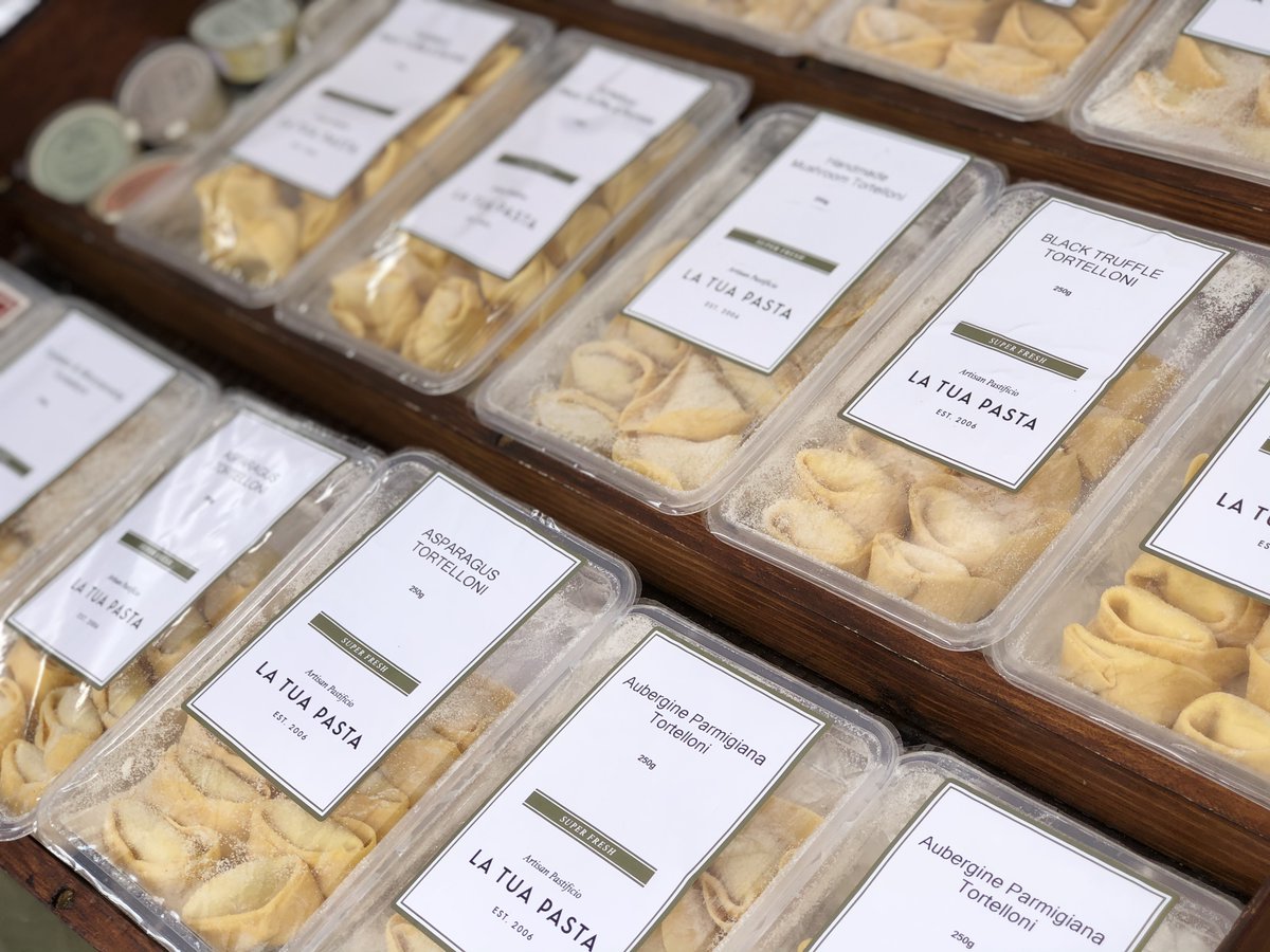 partridgesfoods's tweet photo. Our Fine Food Market returns tomorrow from 10am-4pm. We do hope you will join us and our lovely traders in @DOYSQ for a wonderful start to the weekend. https://t.co/AYAPogq0U3 https://t.co/MVqRHygj0e