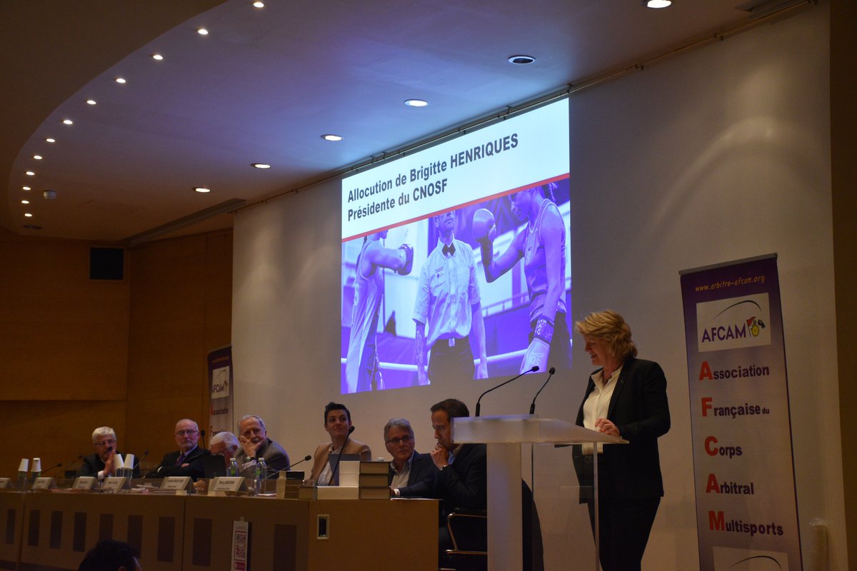 FranceOlympique's tweet photo. 🎙️ AG #AFCAM par @BrigitHenriques: "La loi visant à démocratiser le sport en 🇫🇷 a renforcé la place des #arbitres au sein des fédérat° et le statut des arbitres de haut niveau. Son examen au #Sénat a permis au mouvement sportif d’être force de proposit° et de parler à l'unisson." https://t.co/438g0mxlKA