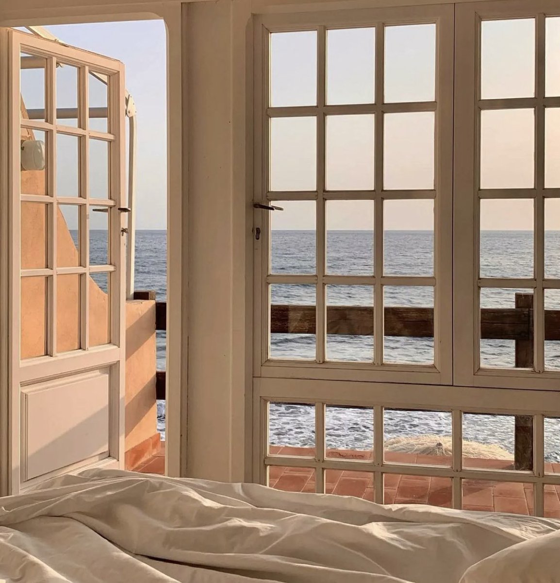 Imagine waking up here