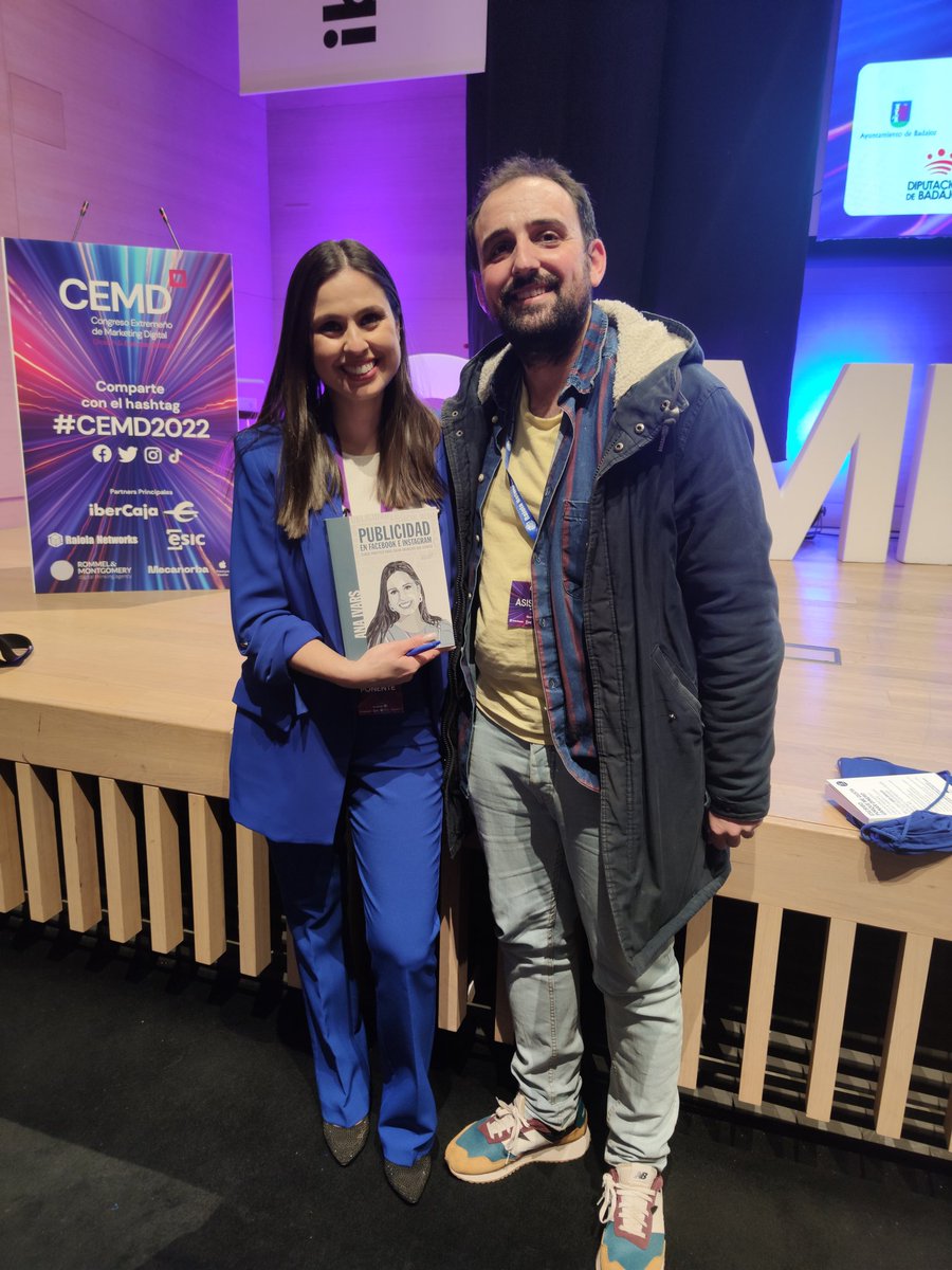 👏 El gran detallazo de <a href="/AnaIvarsParcero/">Ana Ivars</a> que me llevo del #CEMD2022 🛋️