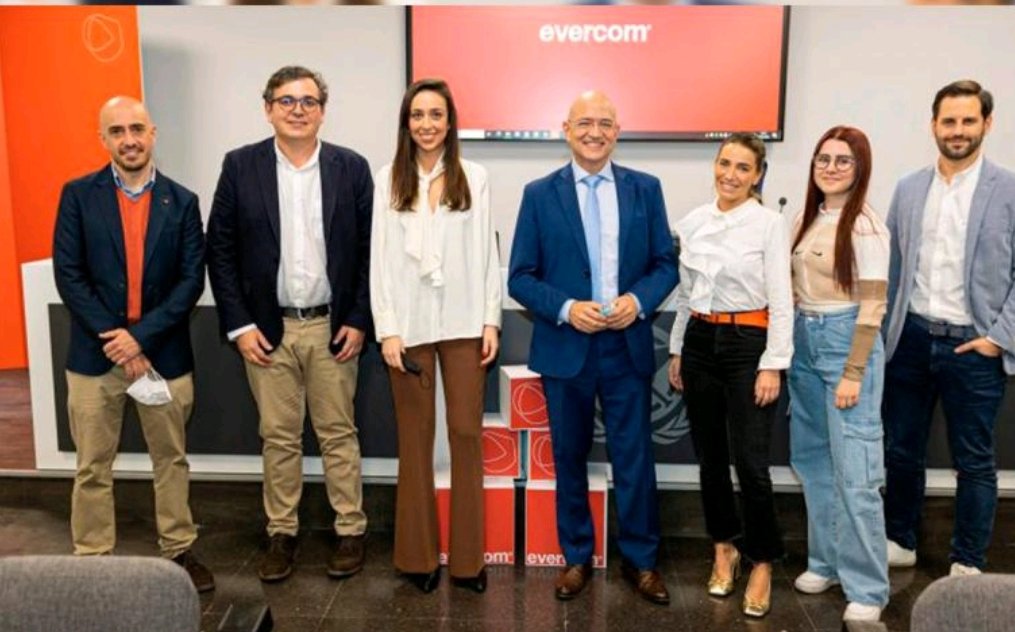 evercom tweet media