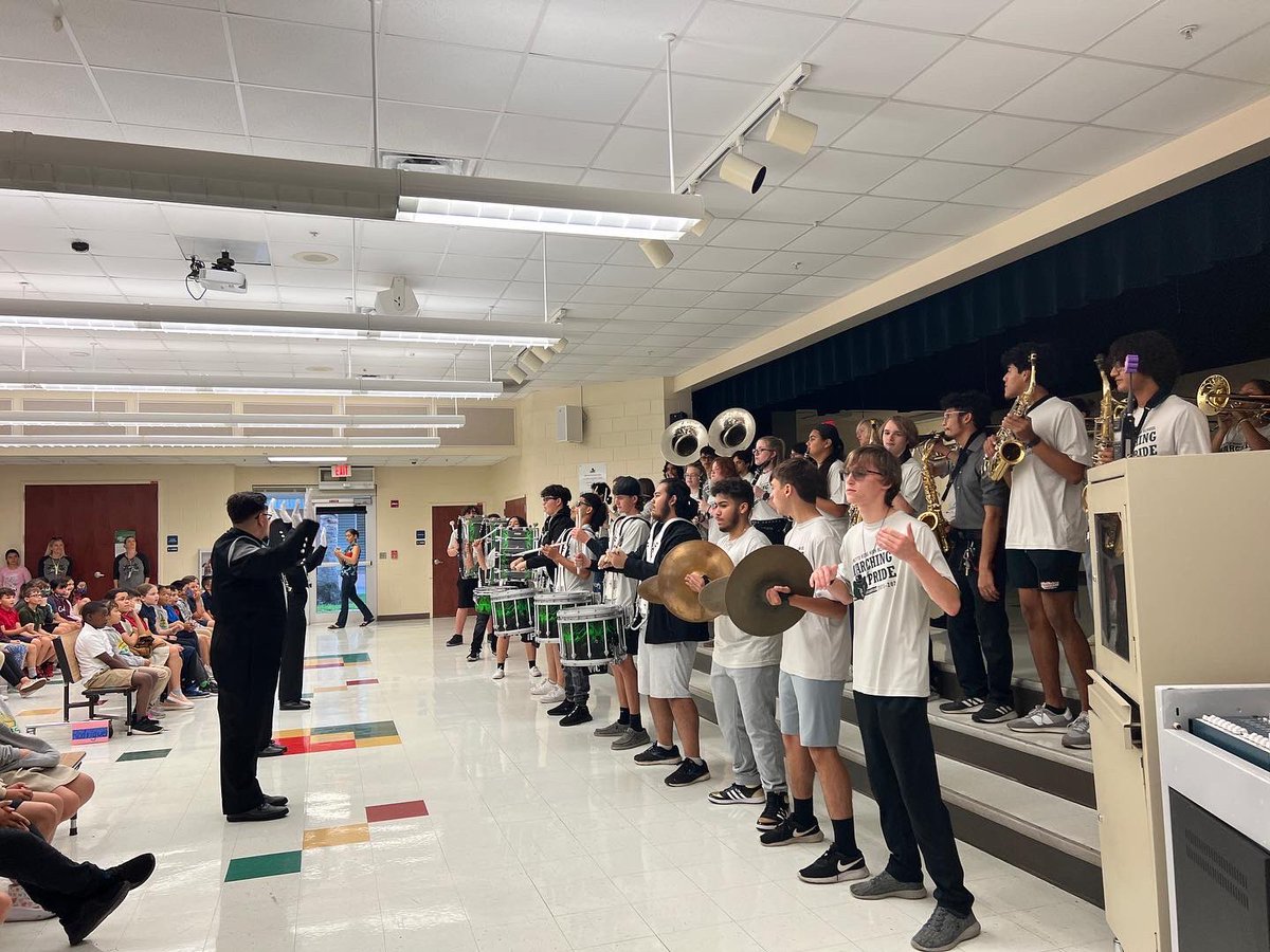 PRHSBands's tweet photo. The Marching Pride playing for the Sabal Palm FSA Pep Rally! Thank you for having us! @SPEHAWKSNAPLES @EFuentSPE https://t.co/iNqWyOFRFg