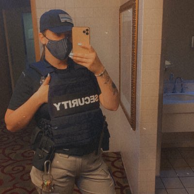LoganH1435's tweet photo. #NewProfilePic #security #womeninSecurity #Patriot #BackTheBlue #AmericaFirst https://t.co/kkYLeZ2mlP