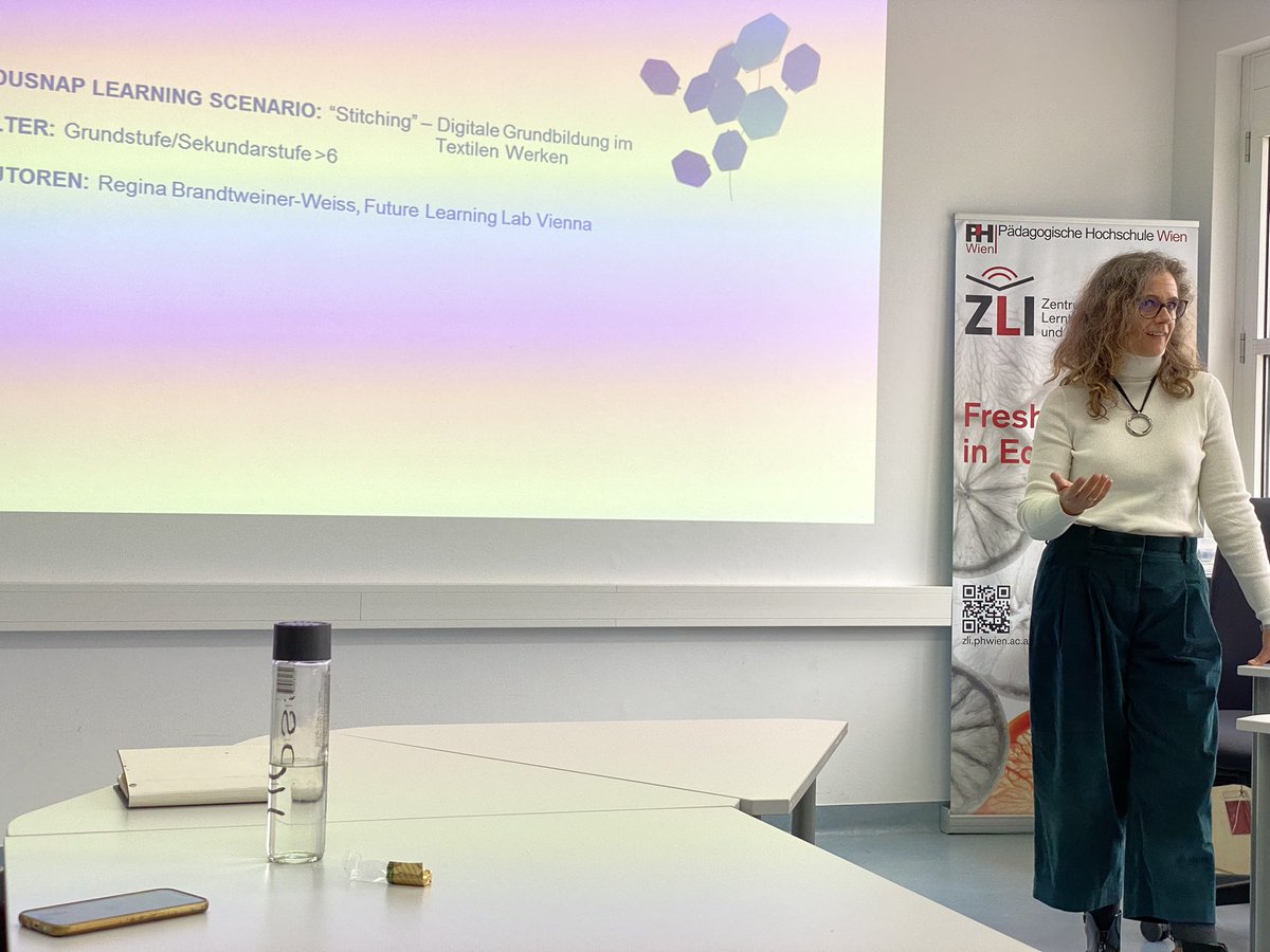 diana_pastoriza's tweet photo. 🇪🇺 No segundo día de observación #CAFI_SBLENDID, coñecemos en detalle o traballo da #FLL, en concreto os #learningscenarios derivados do proxecto europeo KA2 #FILS
#apuntamentosvisuais https://t.co/fu0RdrK3Uq