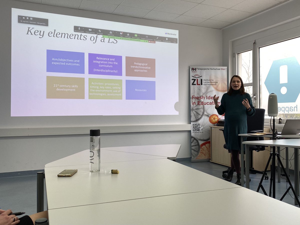 diana_pastoriza's tweet photo. 🇪🇺 No segundo día de observación #CAFI_SBLENDID, coñecemos en detalle o traballo da #FLL, en concreto os #learningscenarios derivados do proxecto europeo KA2 #FILS
#apuntamentosvisuais https://t.co/fu0RdrK3Uq