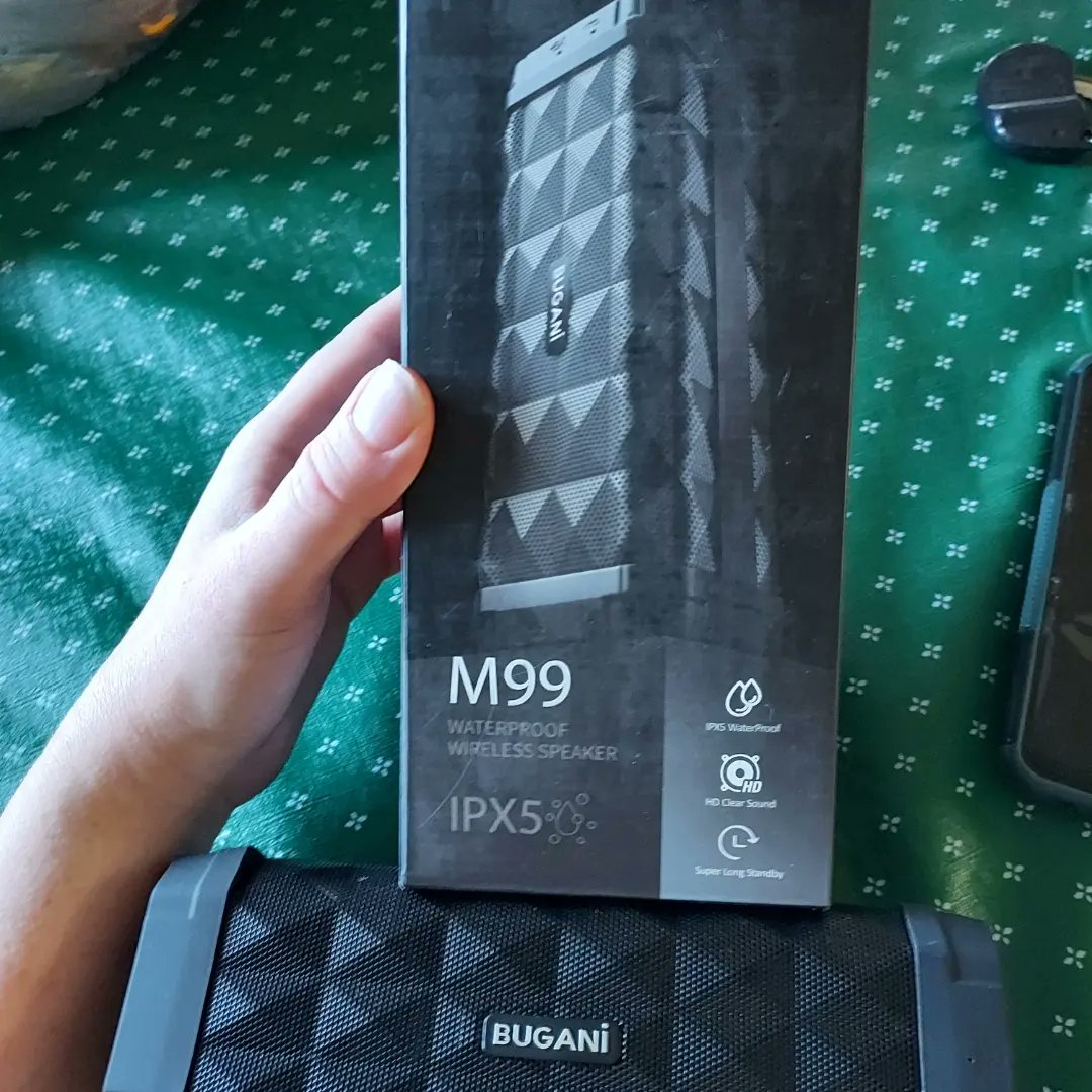 toler_amy's tweet photo. https://t.co/6NhJRqoZbC

This speaker is nice! Kinda heavy but looks durable. Can put an SD card in it as well. We use Bluetooth speakers outside a lot. It's loud, easy to connect and waterproof! Can't wait to use it soon! I tested it out to Dio and it was nice and loud! https://t.co/XOilXJNgiq