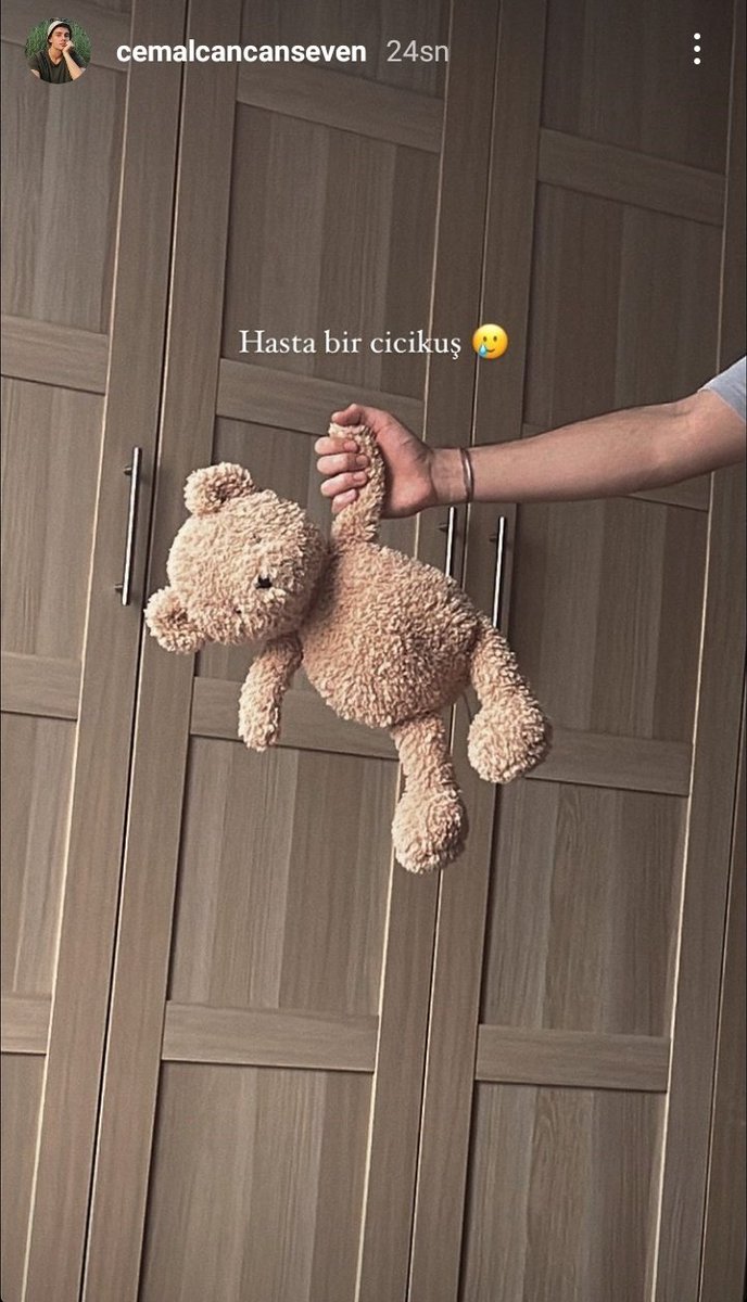 karakuzu1407's tweet photo. Ah kuzum yine hastalanmış kıyamam, çok geçmiş olsun cemo🥺😢 https://t.co/2MHTI71ITs