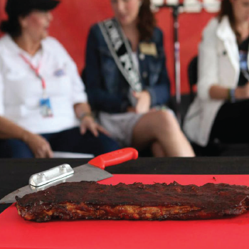 BBQinDC's tweet photo. Check out the official “Rib Cutting” opening ceremony June 25 at the 30th Annual Giant National BBQ Food &amp; Music Festival on historic Pennsylvania Avenue in DC. For tickets, music lineup, and more info, visit https://t.co/bcQeXaBOqv. https://t.co/lm9HsXSLDk