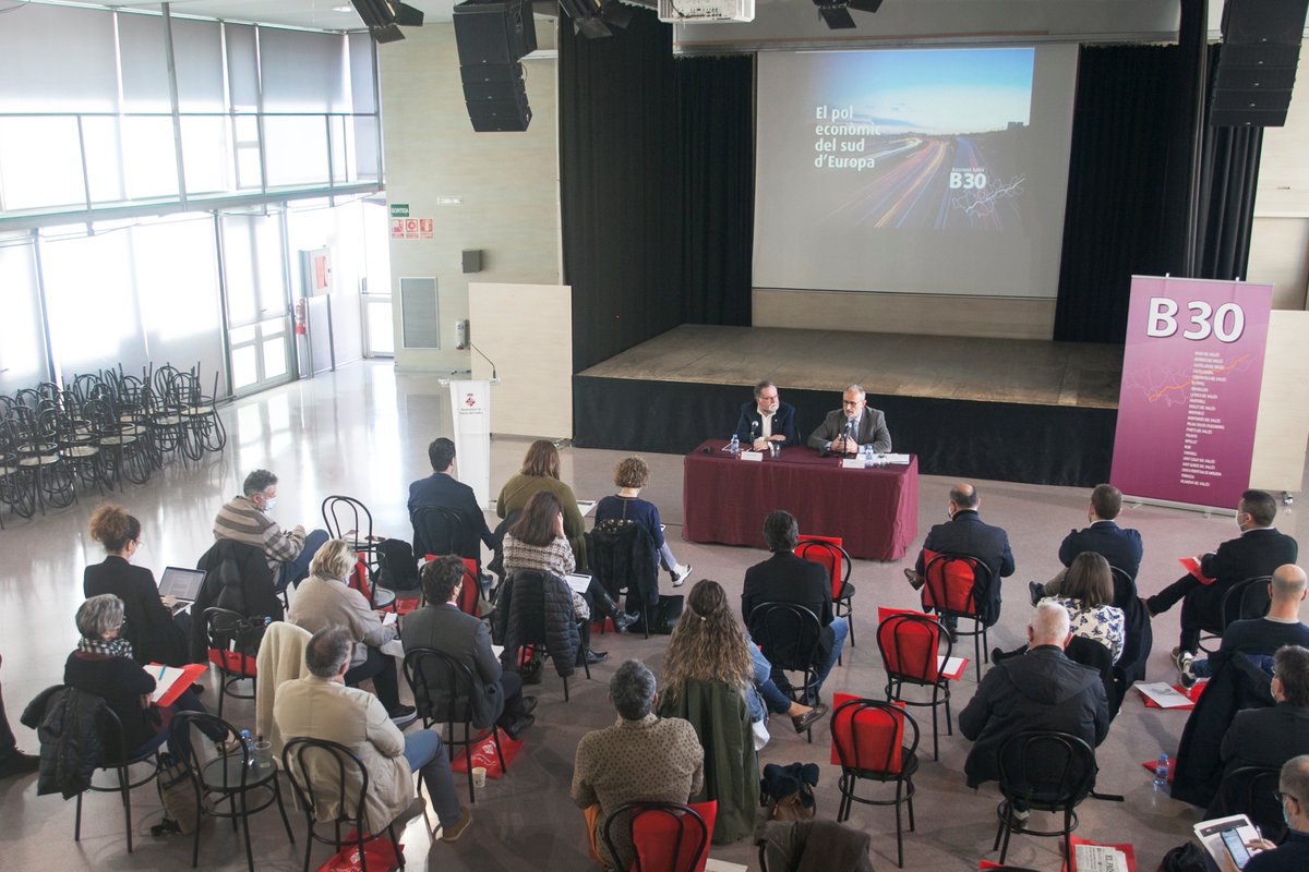 AmbitB30's tweet photo. 🟥El Consell Plenari de l’Associació Àmbit B30 es reuneix a Parets del Vallès per fixar el full de ruta d’aquest 2022.

En aquesta sessió s'ha donat compte de la tasca executada durant l’any passat i es van marcar les prioritats en el Pla de Treball.

🔗https://t.co/sfy5mKk1eI https://t.co/n6oeMrzE1p