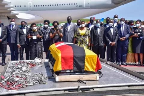 LocalOmoro's tweet photo. The Body of the Omoro County Member of Parliament who is also the former Rt. Hon Speaker of Parliament has arrived this afternoon in the Country aboard Ethiopian Airlines. The life we cherished is no more. Rest in peace Hero. https://t.co/Eyh3hO3Gpp