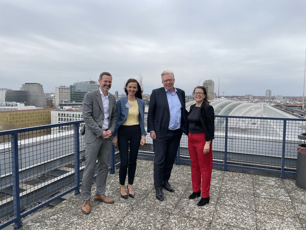 Chief Digital Officer des Landes Berlin (@cdo_berlin) on Twitter photo #CDO Ralf Kleindiek hat gestern auf dem #SmartCityBerlin-Netzwerkmeeting bei <a href="/BerlinPartner/">Berlin Partner</a> von seinen ersten 100 Tagen im Amt berichtet: „Ein tolles Treffen mit klugen und kritischen Fragen, einer Menge sehr guter Ideen und ein paar sehr guten Punkten zur Umsetzung.“ #CDO Ralf Kleindiek hat gestern auf dem #SmartCityBerlin-Netzwerkmeeting bei <a href="/BerlinPartner/">Berlin Partner</a> von seinen ersten 100 Tagen im Amt berichtet: „Ein tolles Treffen mit klugen und kritischen Fragen, einer Menge sehr guter Ideen und ein paar sehr guten Punkten zur Umsetzung.“