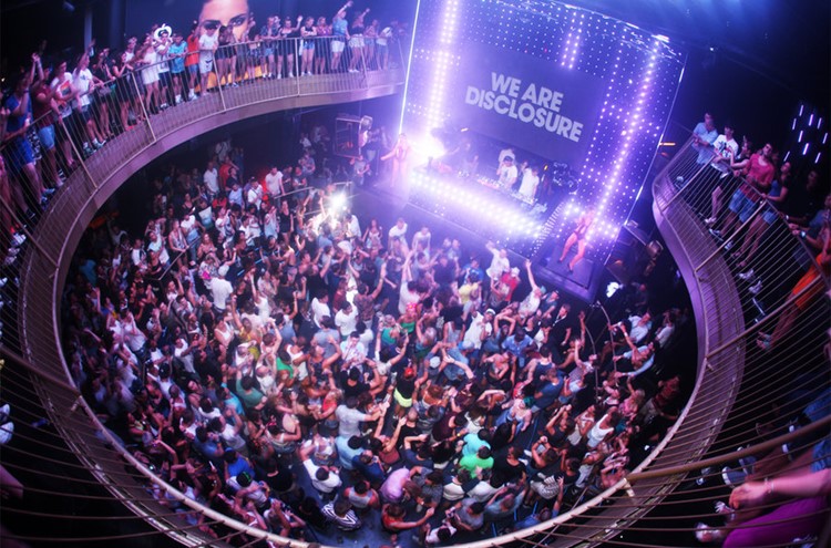 Day Passes Now Released!

It will be a separate daily wristband system this year so grab what you are short of now before it’s too late. Likewise, if you need a VIP upgrade for comfort or to join one of the two boat charters!

Get all the info bit.ly/3uL1zWT