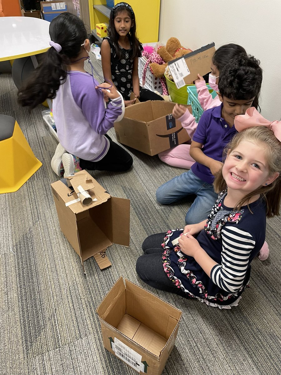MrsCollier_CRE's tweet photo. Today, we began our day with Hobby Groups! These friends chose a Dramatic Play group, and I loved seeing them imagine and create all kinds of scenarios. Here we have the Titanic, a weather reporter, a veterinarian office, and a pretend classroom! #crecoyotes https://t.co/E4BpZASprl
