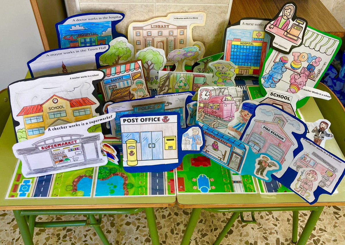 LaGoletaColegio's tweet photo. #MyCity 🌆
Los alumnos de 2ºB de #PrimariaGoleta aprende con ilusión y creatividad a diseñar todos los espacios de una ciudad: aceras, parques, plazas y servicios públicos como Final Task en la asignatura de Social Science.
Súper trabajo 👏🏻👏🏻👏🏻
#somosEscuelaVivenciana💙 https://t.co/leyXnTCbCX