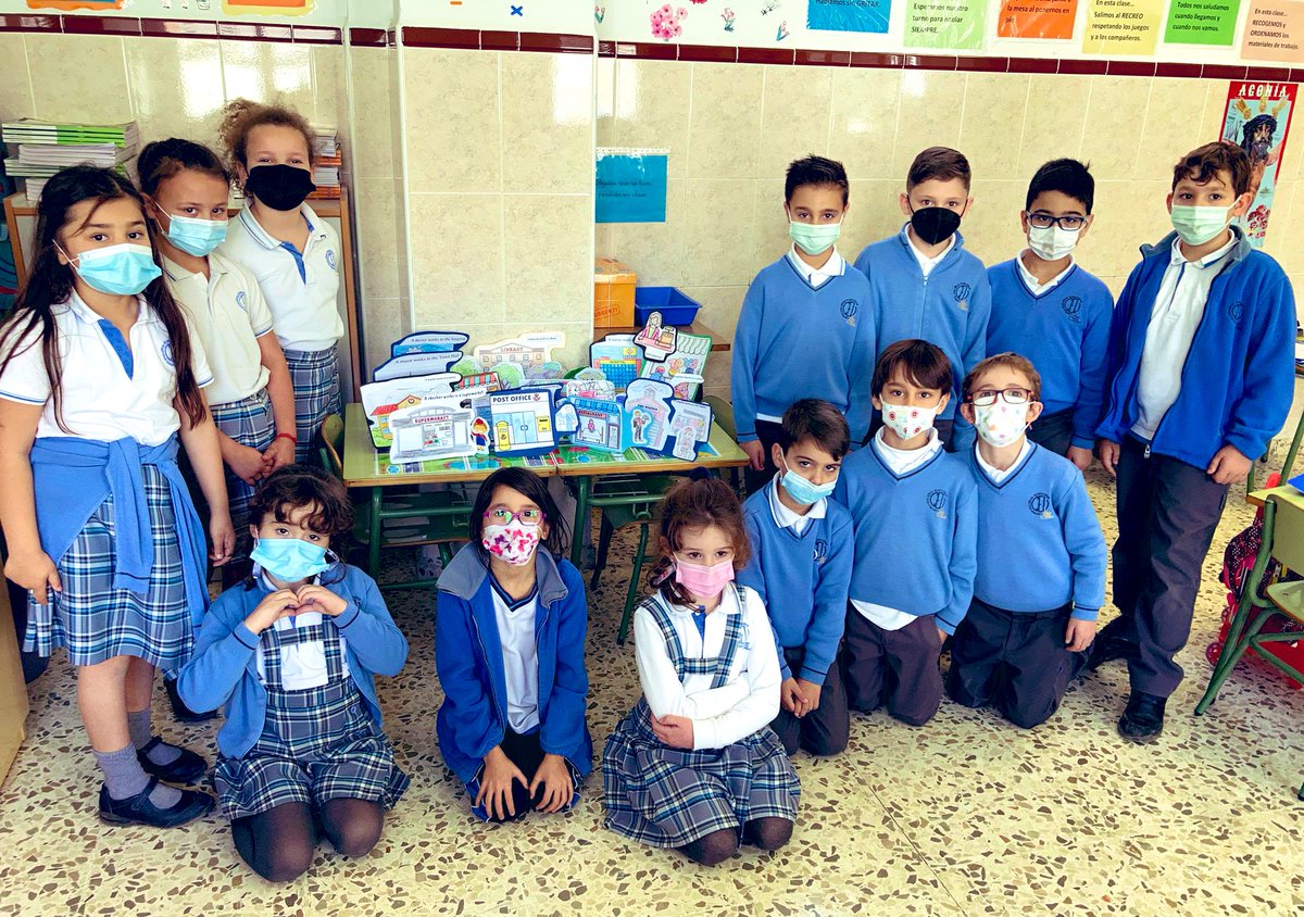 LaGoletaColegio's tweet photo. #MyCity 🌆
Los alumnos de 2ºB de #PrimariaGoleta aprende con ilusión y creatividad a diseñar todos los espacios de una ciudad: aceras, parques, plazas y servicios públicos como Final Task en la asignatura de Social Science.
Súper trabajo 👏🏻👏🏻👏🏻
#somosEscuelaVivenciana💙 https://t.co/leyXnTCbCX