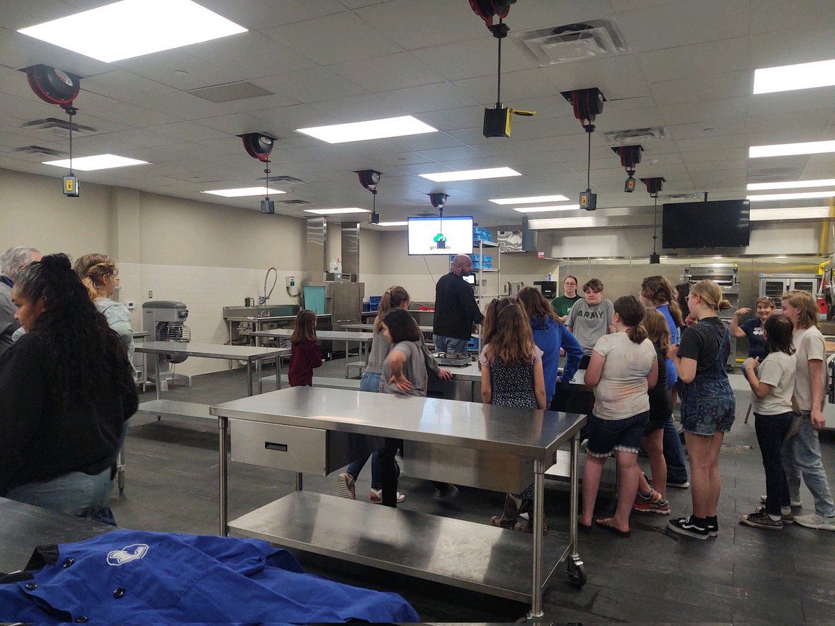 What a great evening hosting Girl Scout Troop #6005 &amp; #6007 as they work towards earning one of their badges! #BadgerNation
