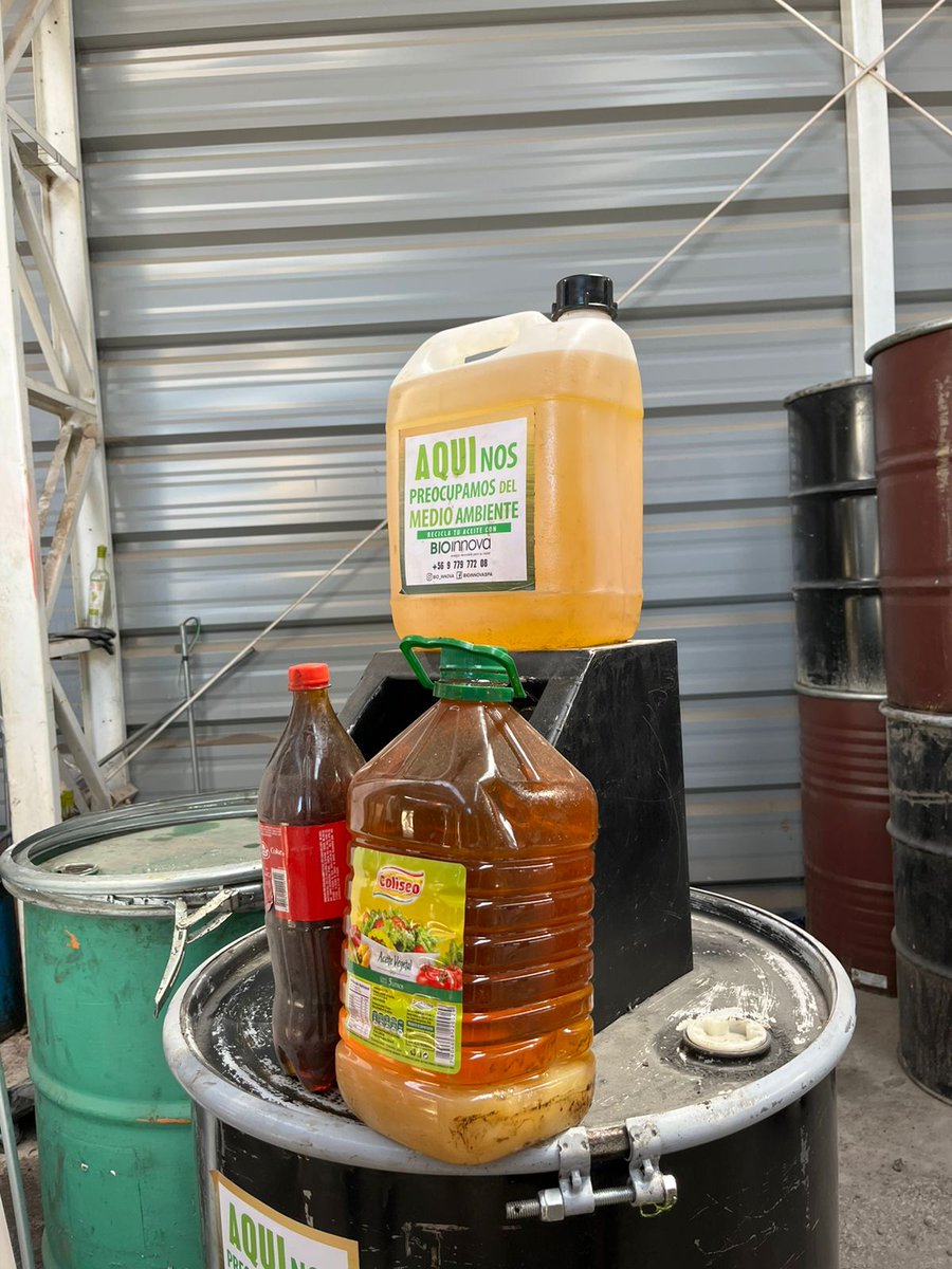 ChiloeReduce's tweet photo. Una iniciativa muy innovadora conoció el grupo de líderes en la ciudad de Temuco, en la región de la Araucanía. Se trata de la planta BIOINNOVA, empresa que recicla aceite usado evitando que estos vayan a parar a lagos, ríos y el mar. La experiencia fue sorprendente e inspiradora https://t.co/36zc8b6C9C