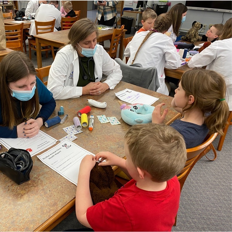 SDOAthensWI's tweet photo. Kindergarten students participated in a Teddy Bear Clinic. Students brought a stuffed friend to school to be checked out by medical students. Hopefully after this experience, students will feel more at ease when it is their turn to visit a doctor. https://t.co/WaeEB40rpE