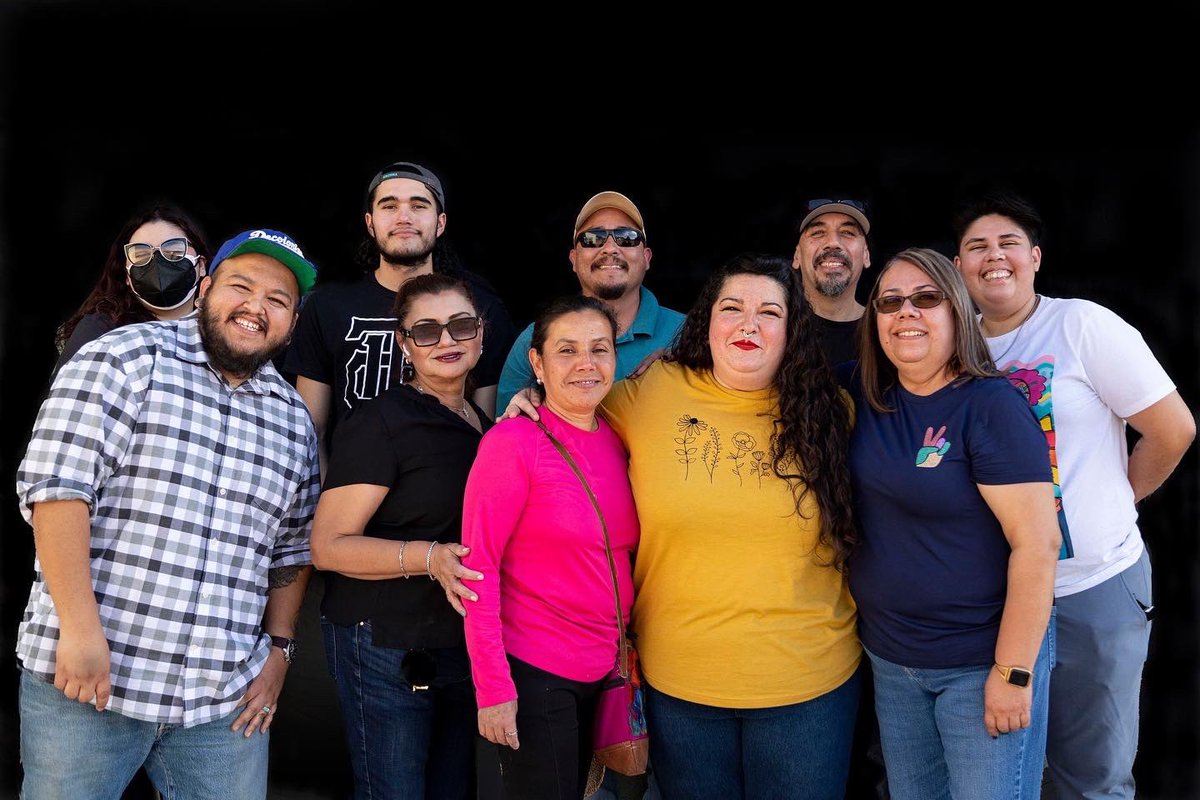 Monument_Lab's tweet image. Meet the Monument Lab Re:Generation team in Tucson, Arizona. To contest gentrification in a major urban center within the U.S.-Mexico borderlands, their project La Doce envisions flipping notions of who gets honored with monuments.