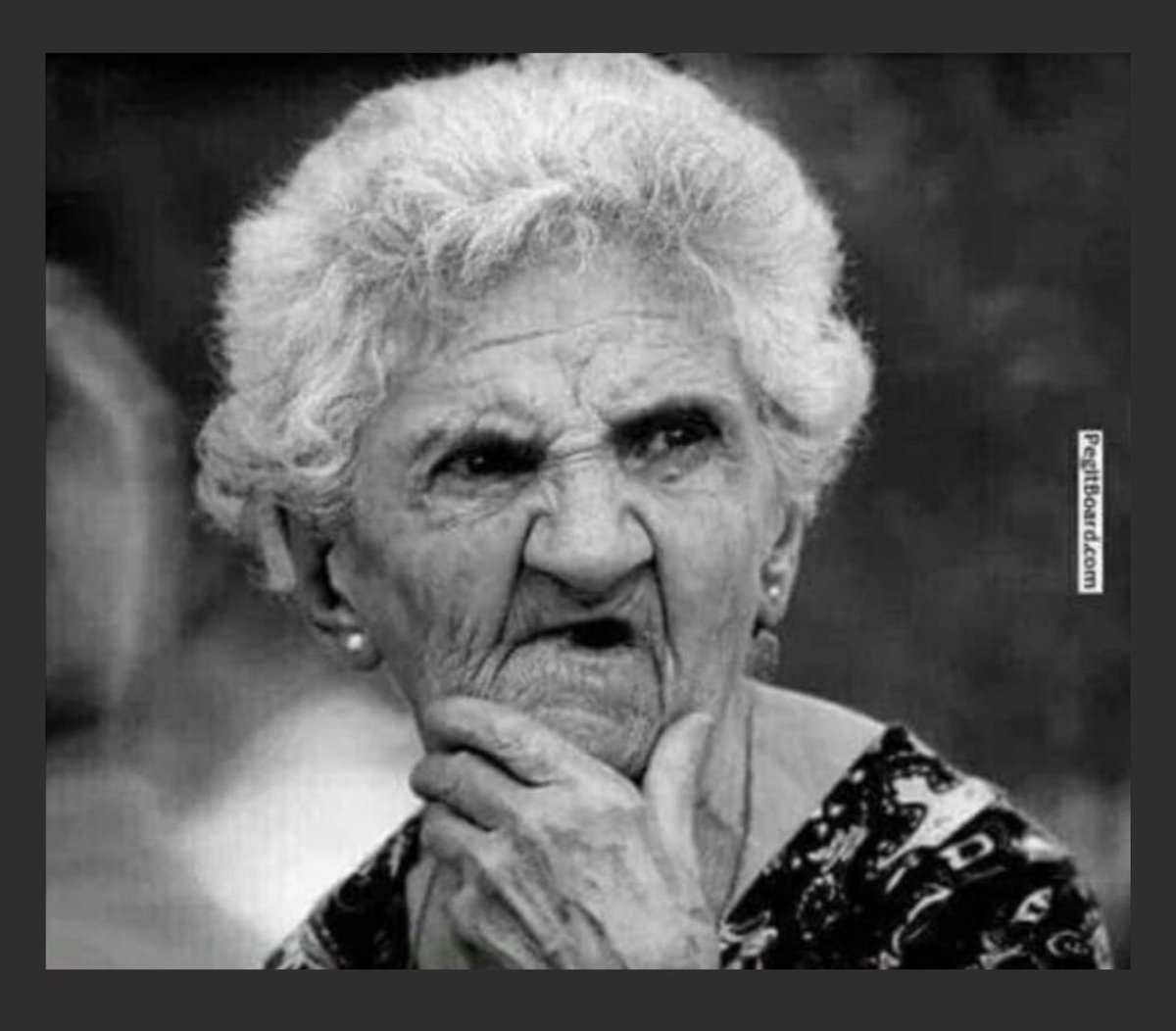 jhatuikulipi's tweet photo. Guys 
Stop your grandparents… they started keeping their money in the face musks https://t.co/SYSqkDHPjv
