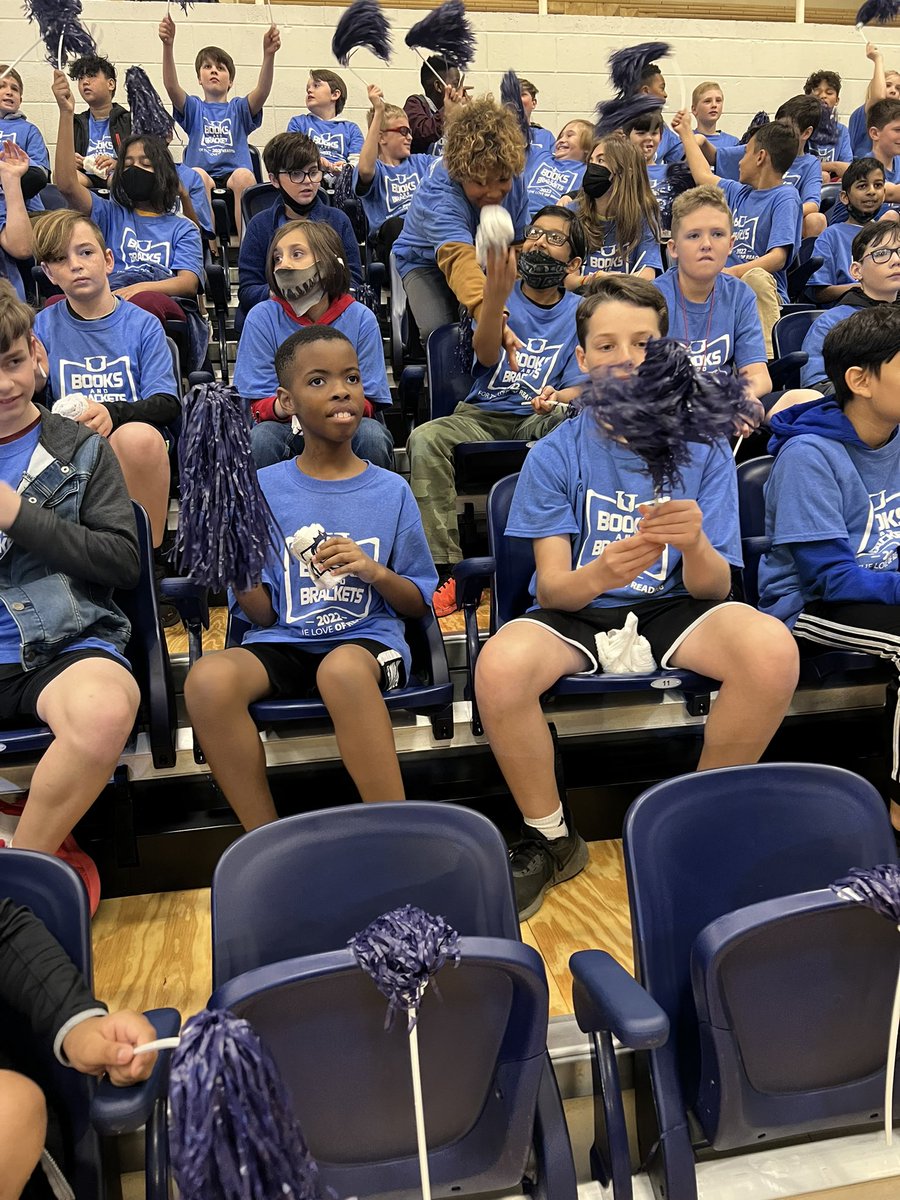 spseik's tweet photo. It’s about to get loud in here! @WesleyChapelES #booksandbrackets #Literacy4U https://t.co/g59CtjbZuz