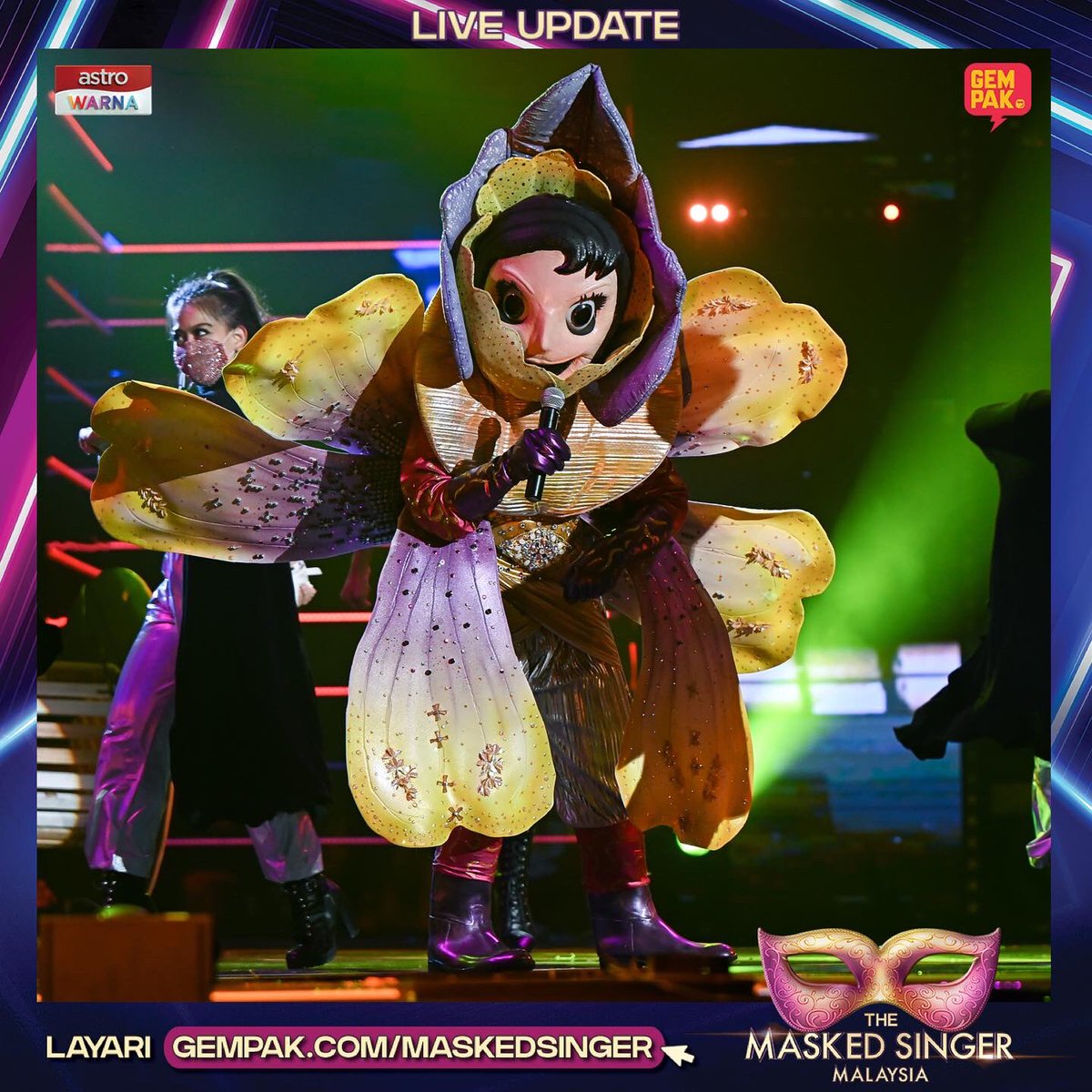 Astro_Gempak's tweet photo. #GempakLive: Fuhhh mantap Orkid! Tak sabar nak tau siapa di sebalik Orkid ni! 🤪🤪
Tonton video menarik persembahan di https://t.co/UFsYmMEXGT sekarang!
.
#TheMaskedSingerMalaysia
#SiapaDiSebalikTopeng
#TheMaskedSingerMY2
#TMSM2
#TMSM
#SelongkarKasiBongkar https://t.co/T8diIDyDl9
