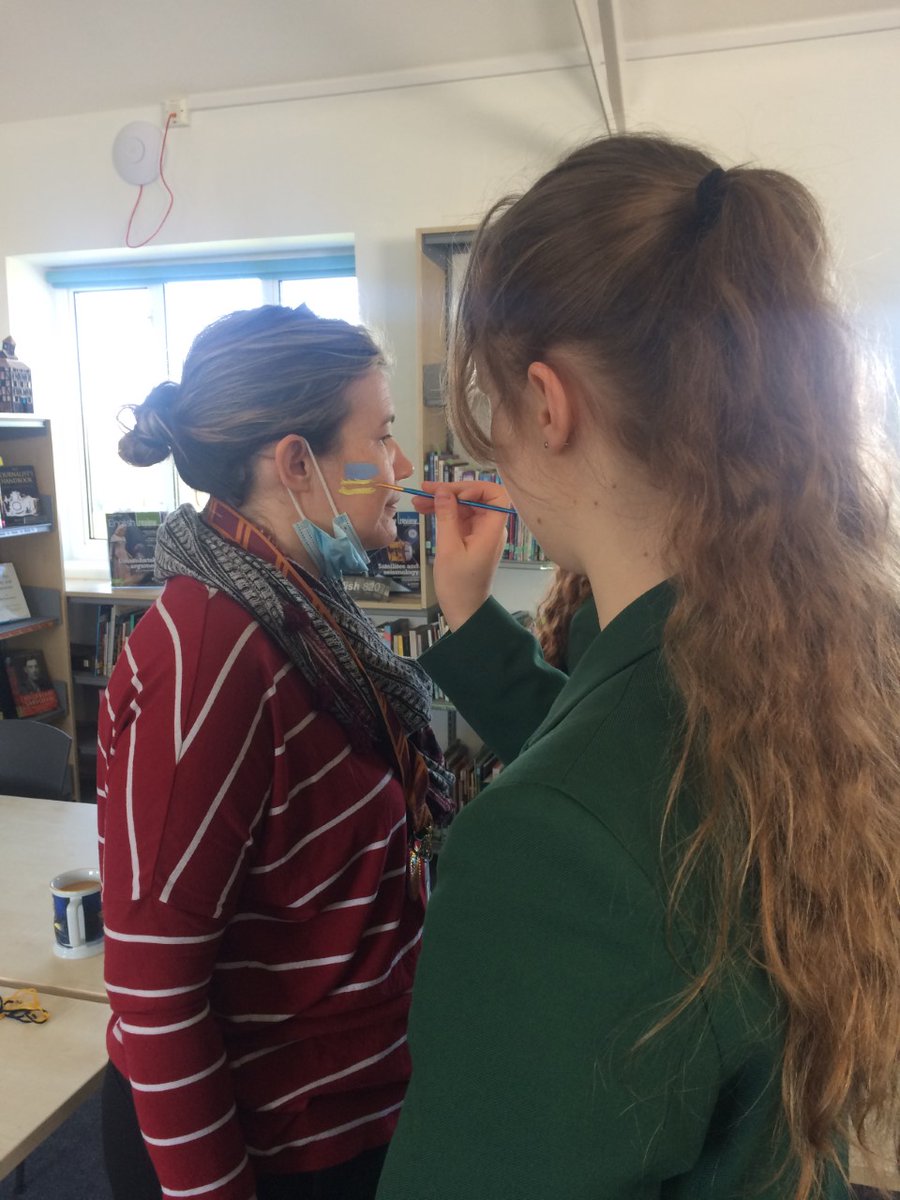 SibfordLibrary's tweet photo. Overwhelming support for Ukraine at Sibford
@decappeal 
#SupportUkraine 
#BeyoubeSibford
@SibfordOxon https://t.co/FHPSUGqD1w